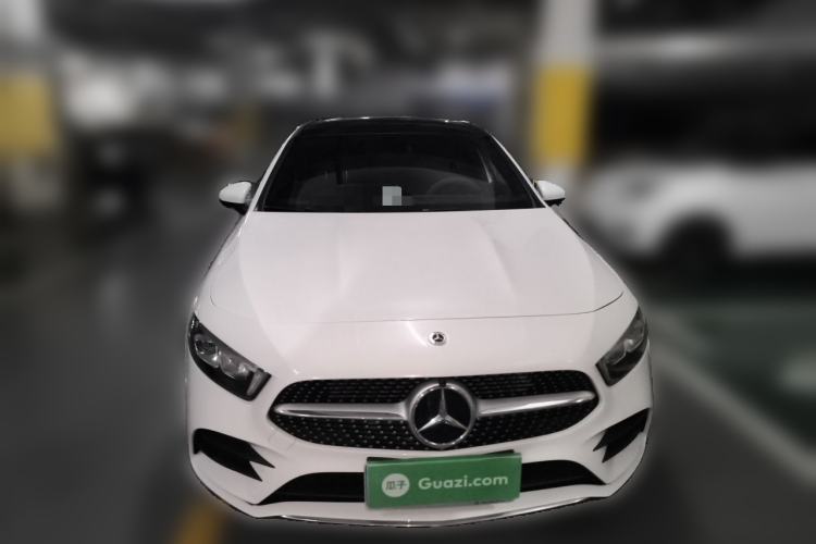 Used Mercedes-Benz A-Class 2022 Revised Version A 200 L Sport Sedan Fashionable Style Front