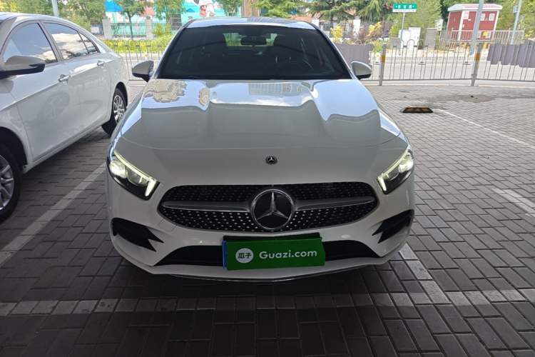 Used Mercedes-Benz A-Class 2022 Second Facelift A 200 L Sport Sedan Fashion Version Front