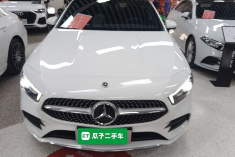 Used Mercedes-Benz A-Class 2022 Revised Version A 200 L Sport Sedan Fashionable Style Front