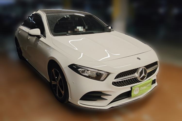 Used Mercedes-Benz A-Class 2022 Second Facelift A 200 L Sport Sedan Fashion Version Front Right 45 Deg