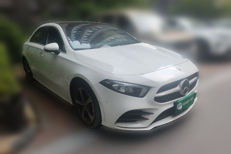 Used Mercedes-Benz A-Class 2022 Revised Version A 200 L Sport Sedan Fashionable Style Front Right 45 Deg