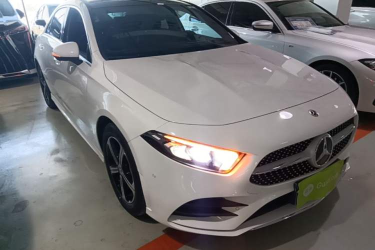 Used Mercedes-Benz A-Class 2022 Second Facelift A 200 L Sport Sedan Fashion Version Front Right 45 Deg
