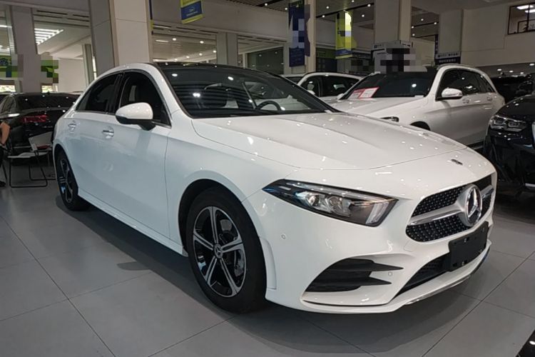 Used Mercedes-Benz A-Class 2022 Second Facelift A 200 L Sport Sedan Fashion Version Front Right 45 Deg