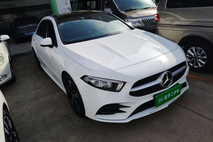 Used Mercedes-Benz A-Class 2022 Revised Version A 200 L Sport Sedan Fashionable Style Front Right 45 Deg