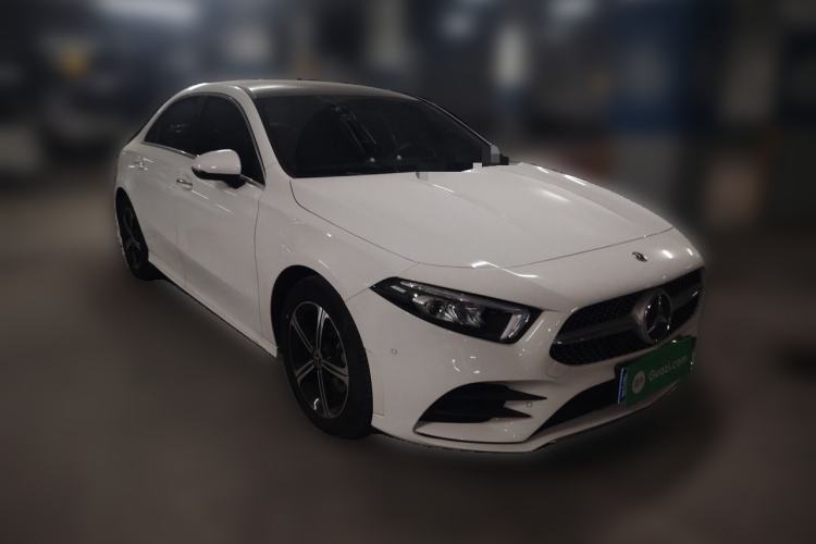 Used Mercedes-Benz A-Class 2022 Second Facelift A 200 L Sport Sedan Fashion Version Front Right 45 Deg