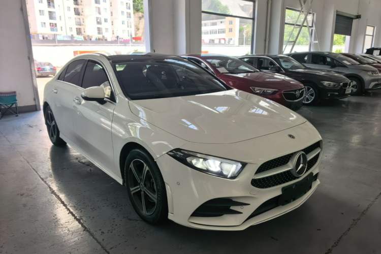 Used Mercedes-Benz A-Class 2022 Second Facelift A 200 L Sport Sedan Fashion Version Front Right 45 Deg