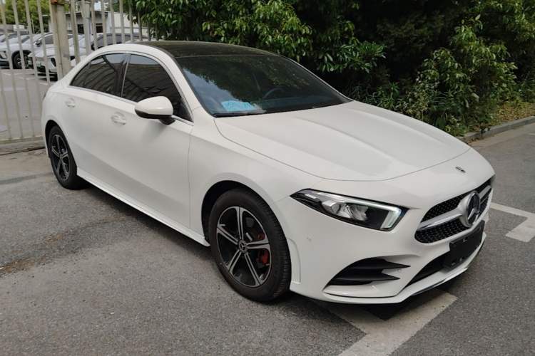 Used Mercedes-Benz A-Class 2022 Second Facelift A 200 L Sport Sedan Fashion Version Front Right 45 Deg