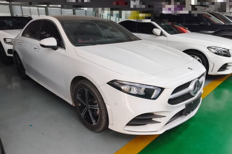 Used Mercedes-Benz A-Class 2022 Revised Version A 200 L Sport Sedan Fashionable Style Front Right 45 Deg