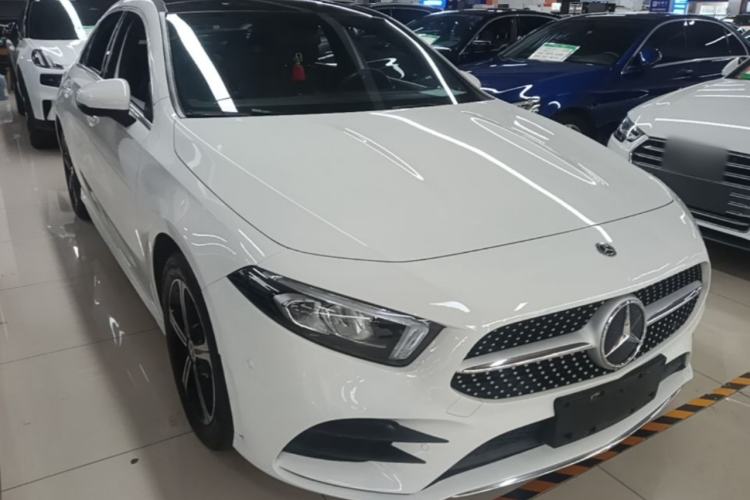Used Mercedes-Benz A-Class 2022 Second Facelift A 200 L Sport Sedan Fashion Version Front Right 45 Deg