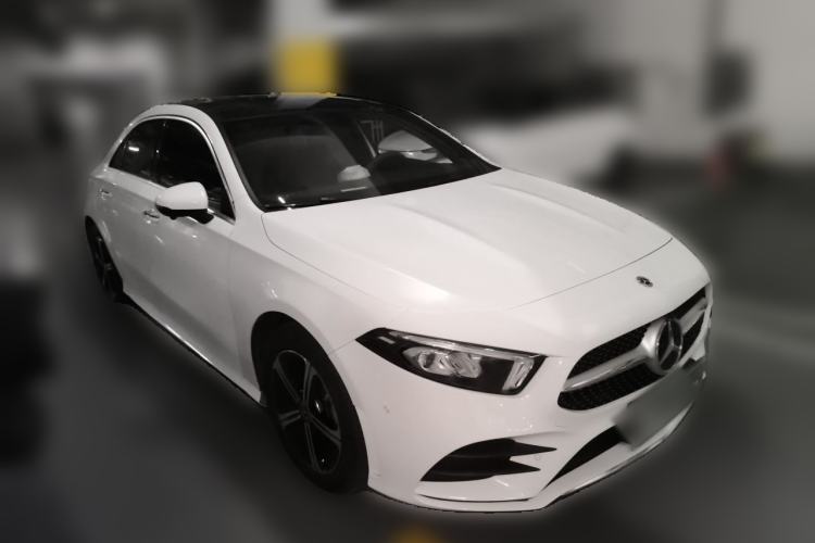 Used Mercedes-Benz A-Class 2022 Revised Version A 200 L Sport Sedan Fashionable Style Front Right 45 Deg