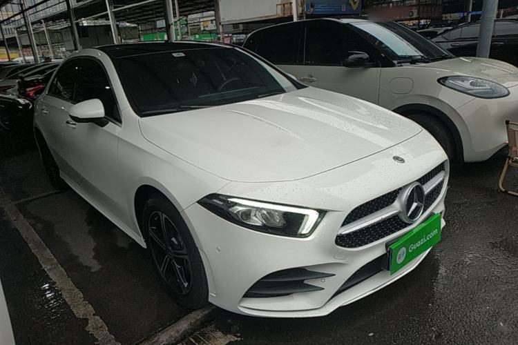 Used Mercedes-Benz A-Class 2022 Second Facelift A 200 L Sport Sedan Fashion Version Front Right 45 Deg