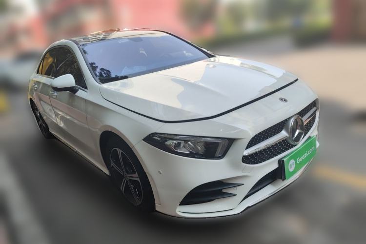 Used Mercedes-Benz A-Class 2022 Second Facelift A 200 L Sport Sedan Fashion Version Front Right 45 Deg