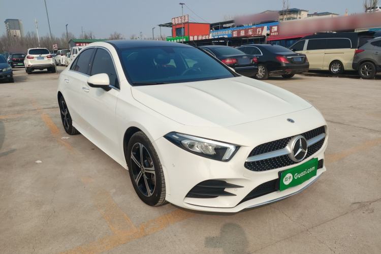 Used Mercedes-Benz A-Class 2022 Revised Version A 200 L Sport Sedan Fashionable Style Front Right 45 Deg