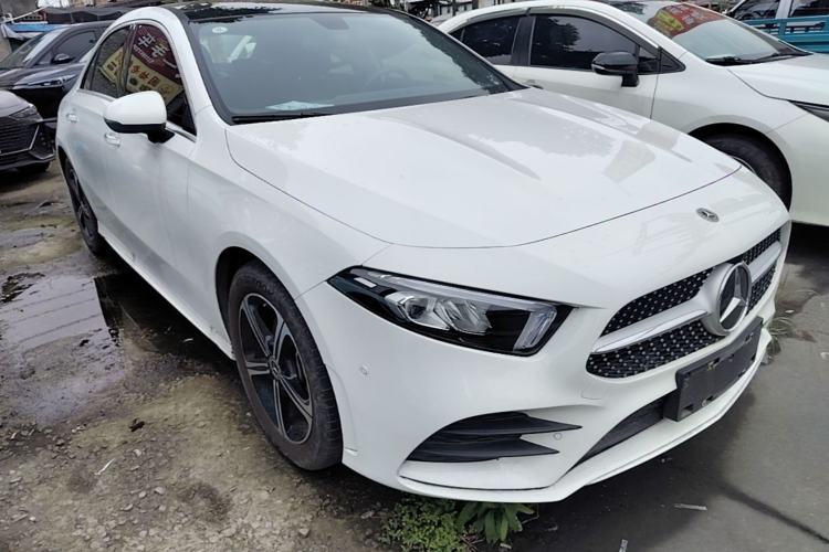 Used Mercedes-Benz A-Class 2022 Second Facelift A 200 L Sport Sedan Fashion Version Front Right 45 Deg