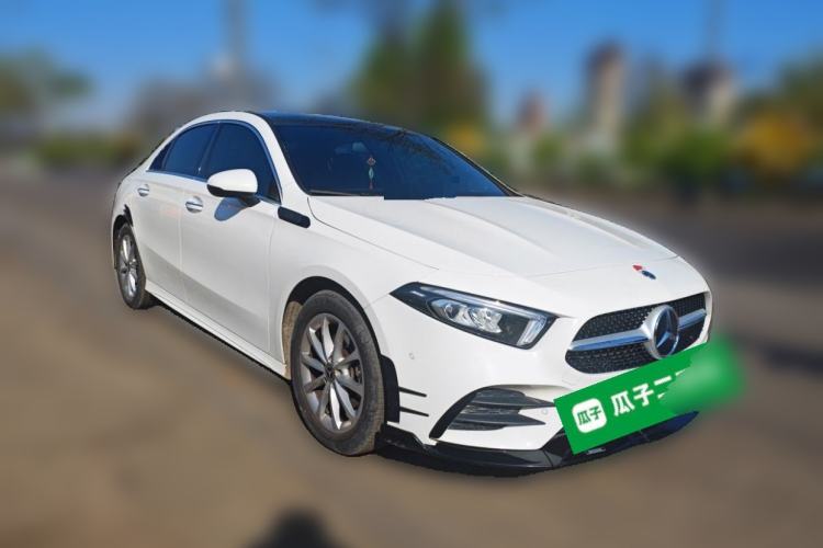 Used Mercedes-Benz A-Class 2022 Second Facelift A 200 L Sport Sedan Fashion Version Front Right 45 Deg