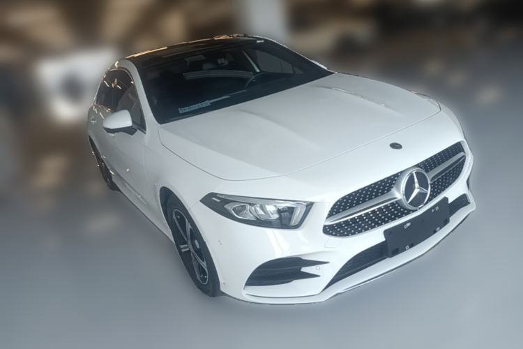Used Mercedes-Benz A-Class 2022 Second Facelift A 200 L Sport Sedan Fashion Version Front Right 45 Deg