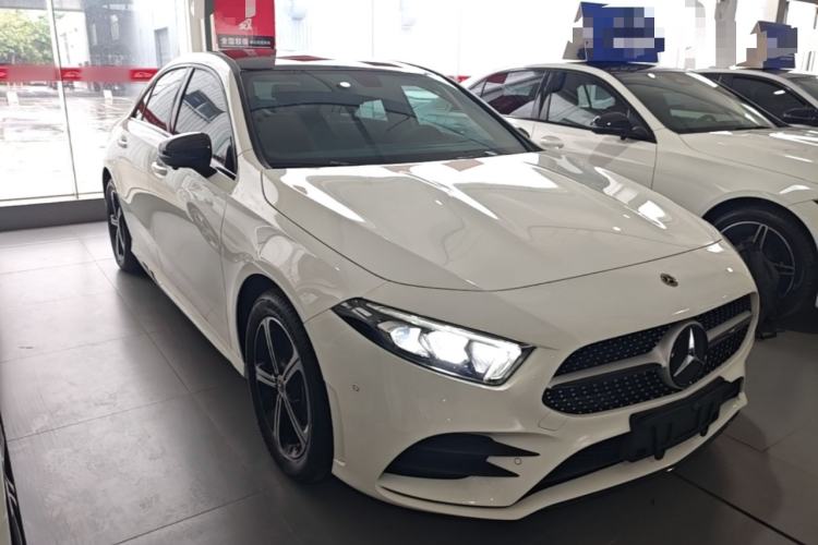 Used Mercedes-Benz A-Class 2022 Second Facelift A 200 L Sport Sedan Fashion Version Front Right 45 Deg