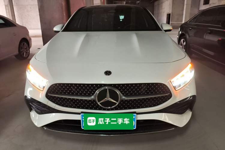 Used Mercedes-Benz A-Class 2022 Revised Version A 200 L Sport Sedan Fashionable Style Front