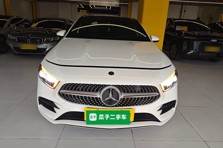 Used Mercedes-Benz A-Class 2022 Revised Version A 200 L Sport Sedan Fashionable Style Front