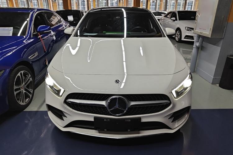 Used Mercedes-Benz A-Class 2022 Restyled A 200 L Sport Sedan Fashion Version Front