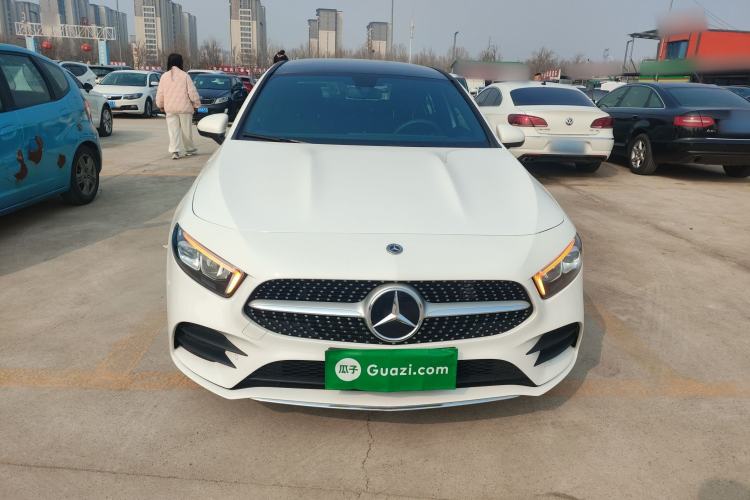 Used Mercedes-Benz A-Class 2022 Revised Version A 200 L Sport Sedan Fashionable Style Front