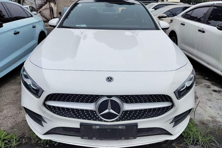 Used Mercedes-Benz A-Class 2022 Second Facelift A 200 L Sport Sedan Fashion Version Front