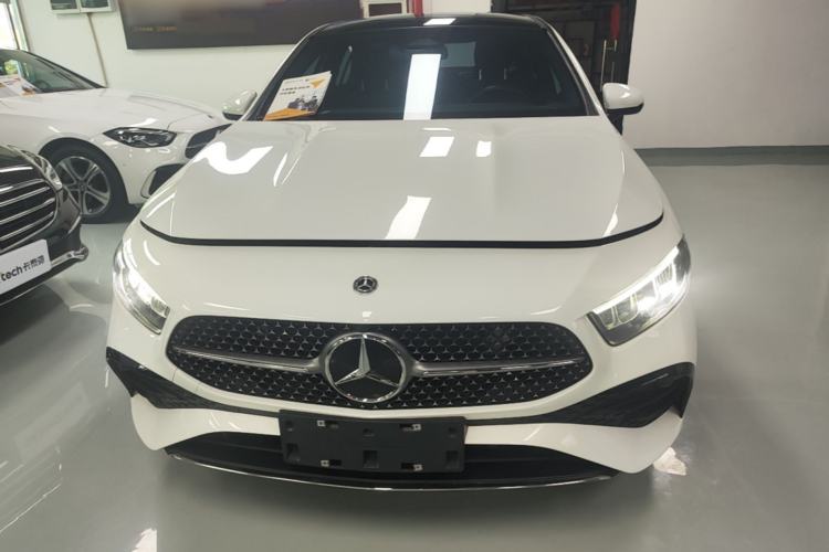Used Mercedes-Benz A-Class 2022 Revised Version A 200 L Sport Sedan Fashionable Style Front