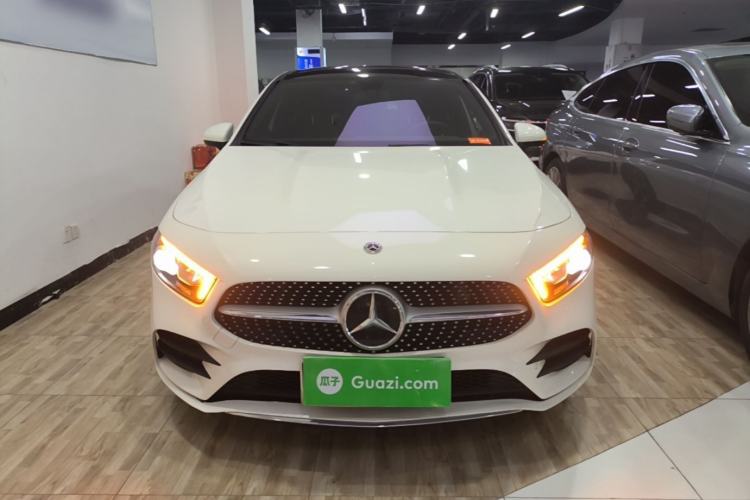 Used Mercedes-Benz A-Class 2022 Revised Version A 200 L Sport Sedan Fashionable Style Front