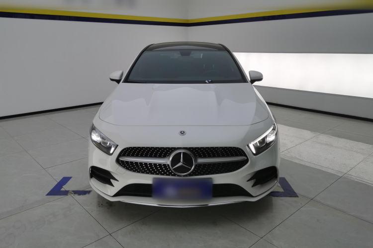 Used Mercedes-Benz A-Class 2022 Second Facelift A 200 L Sport Sedan Fashion Version Front