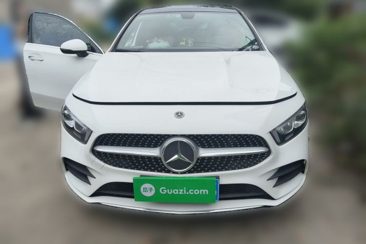 Used Mercedes-Benz A-Class 2022 Revised Version A 200 L Sport Sedan Fashionable Style Front