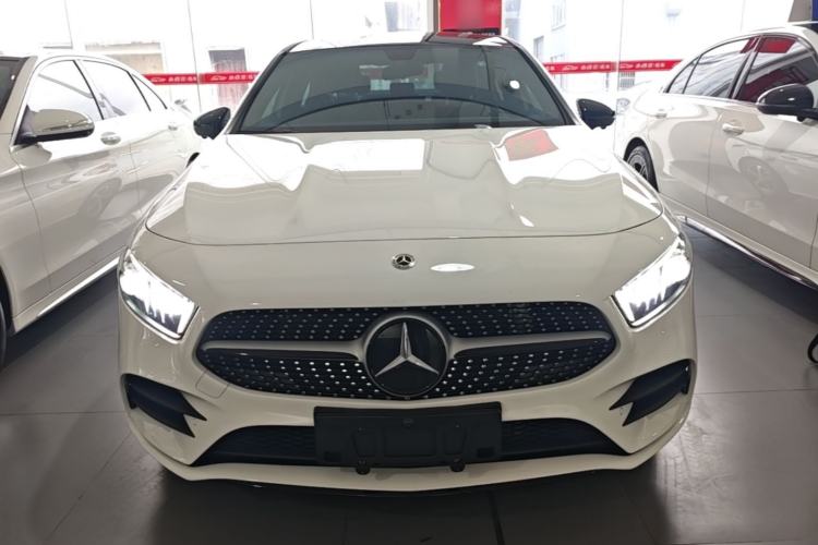 Used Mercedes-Benz A-Class 2022 Second Facelift A 200 L Sport Sedan Fashion Version Front