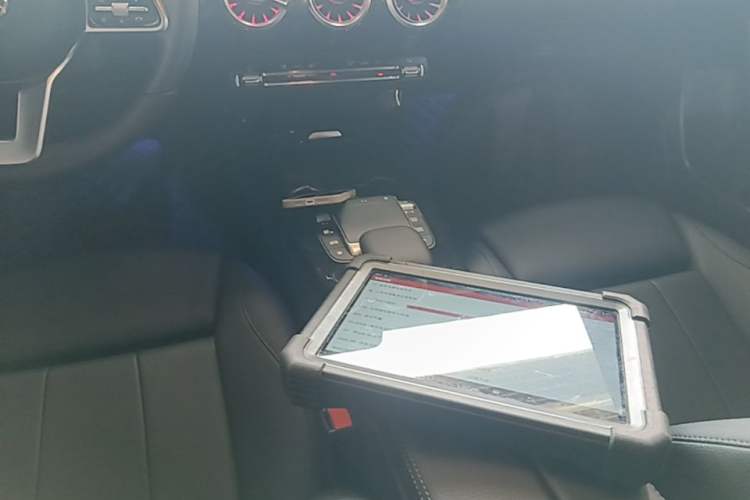 Used Mercedes-Benz A-Class 2022 A 200 L Sport Sedan Dynamic Model Gear Lever