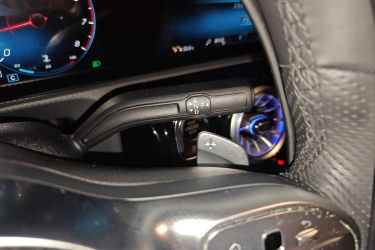 Used Mercedes-Benz A-Class 2022 A 200 L Sport Sedan Fashion Model Gear Lever