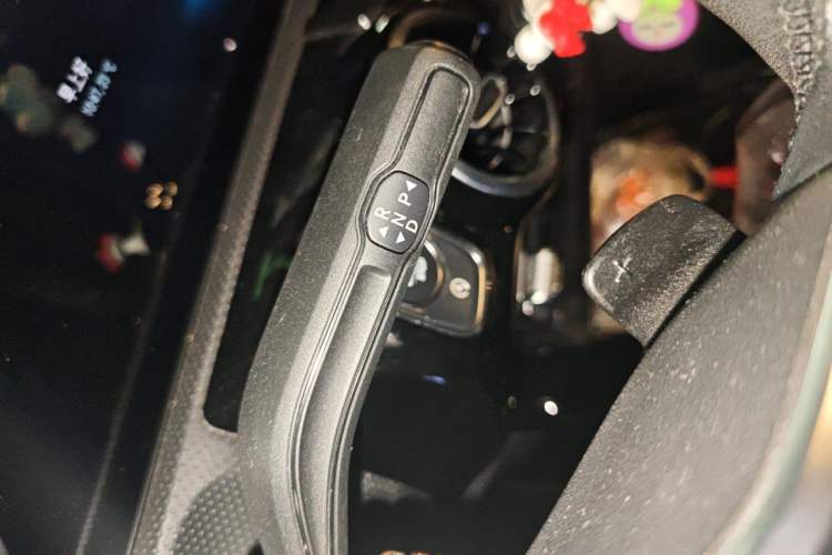 Used Mercedes-Benz A-Class 2022 A 180 L Sport Sedan Gear Lever