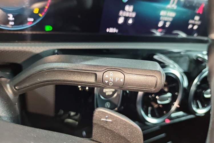 Used Mercedes-Benz A-Class 2022 A 200 Dynamic Edition Gear Lever