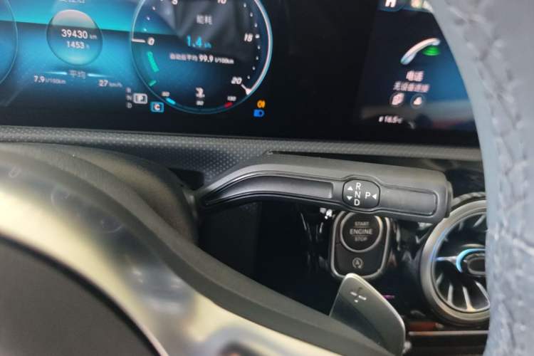 Used Mercedes-Benz A-Class 2022 Restyled A 200 L Sport Sedan Fashion Version Gear Lever