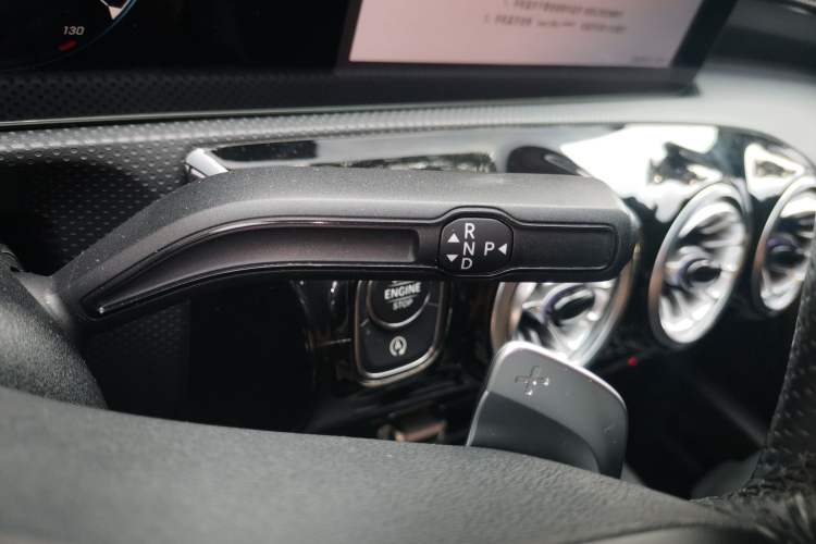 Used Mercedes-Benz A-Class 2022 A 200 L Sport Sedan Fashion Model Gear Lever
