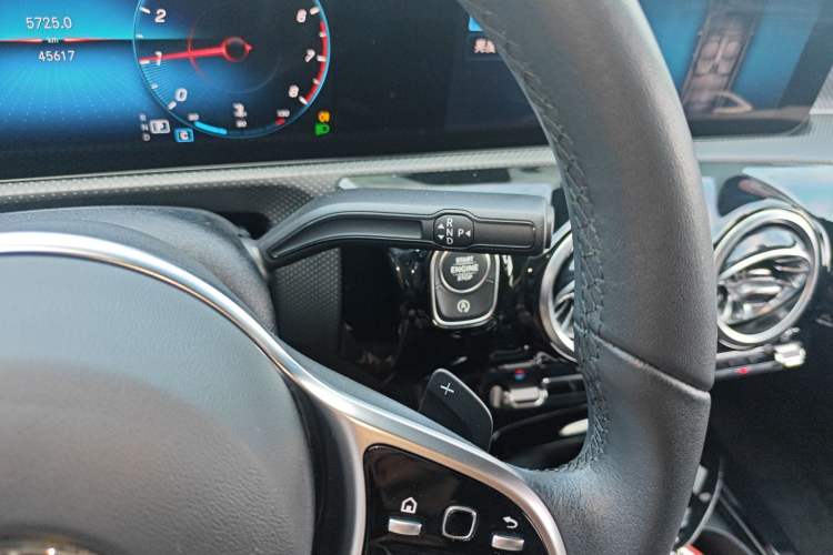 Used Mercedes-Benz A-Class 2022 Restyled A 180 L Sport Sedan Gear Lever