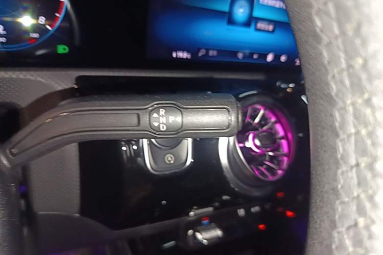 Used Mercedes-Benz A-Class 2022 Restyled A 200 L Sport Sedan Fashion Version Gear Lever