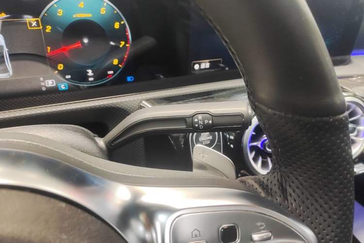 Used Mercedes-Benz A-Class 2022 Restyled A 200 L Sport Sedan Fashion Version Gear Lever