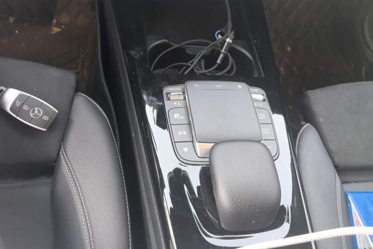 Used Mercedes-Benz A-Class 2022 Restyled A 200 L Sport Sedan Dynamic Version Gear Lever