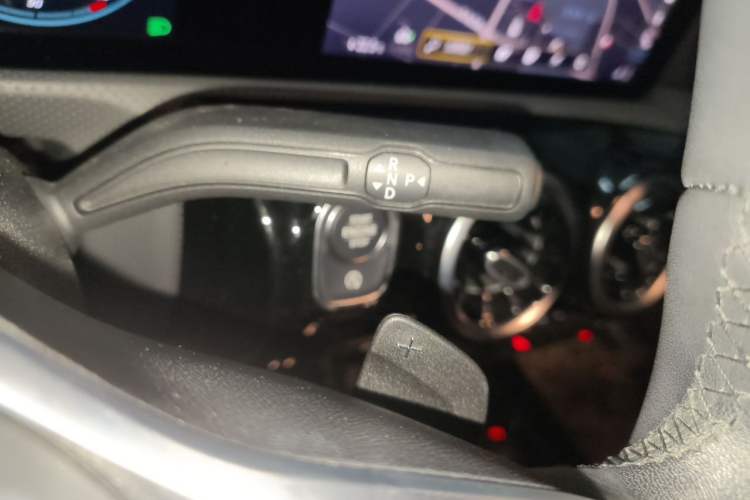 Used Mercedes-Benz A-Class 2022 Restyled A 180 L Sport Sedan Gear Lever