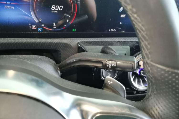 Used Mercedes-Benz A-Class 2022 Revised Version A 200 L Sport Sedan Fashionable Style Gear Lever