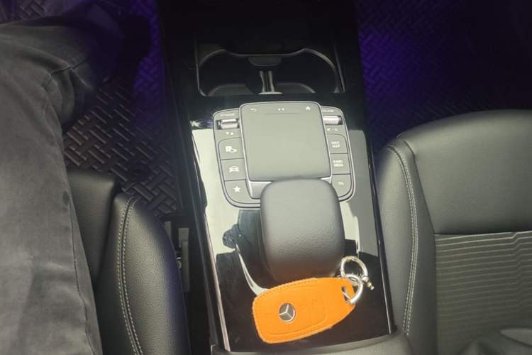 Used Mercedes-Benz A-Class 2022 Revised A 200 Fashion Version Gear Lever