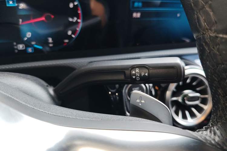 Used Mercedes-Benz A-Class 2022 Restyled A 200 L Sport Sedan Fashion Version Gear Lever