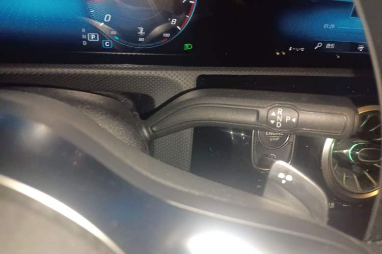 Used Mercedes-Benz A-Class 2022 Restyled A 200 L Sport Sedan Fashion Version Gear Lever