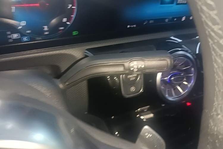 Used Mercedes-Benz A-Class 2022 A 200 L Sport Sedan Fashion Model Gear Lever