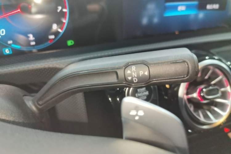 Used Mercedes-Benz A-Class 2022 A 200 L Sport Sedan Fashion Model Gear Lever