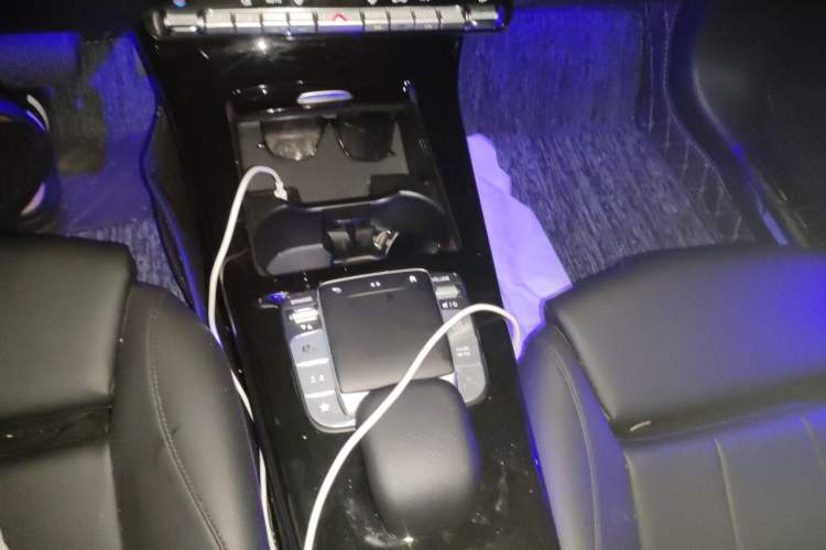 Used Mercedes-Benz A-Class 2022 A 180 L Sport Sedan Gear Lever