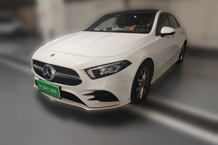 Used Mercedes-Benz A-Class 2022 A 200 L Sport Sedan Fashion Model Guazi used car, China used car export, Used car for sale, Used cars, Cheapest cars for sale